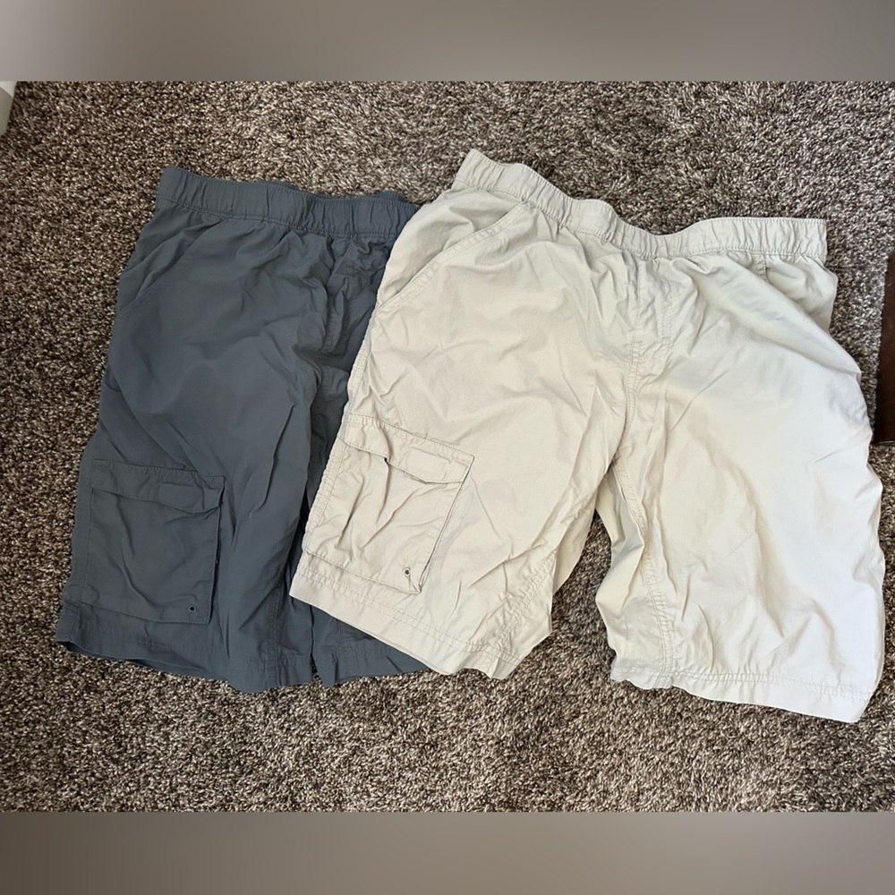2 boys Columbia shorts XL 18/20